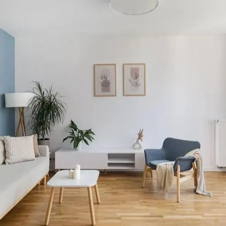 New 2-bedroom - Close To Chopin Airport Apartment Warsaw